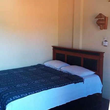 Surf Doggie Inn Kuta Lombok Εξωτερικό φωτογραφία
